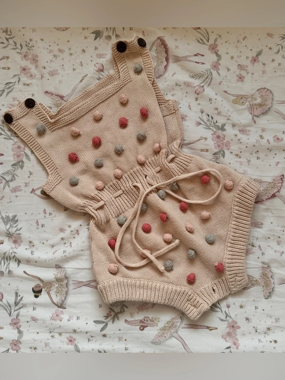 Source Unknown adorable cream